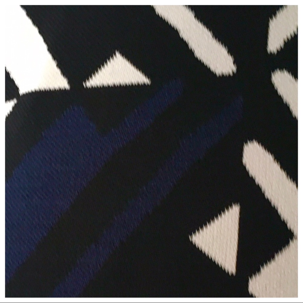 BCBGMaxAzria Blk Wht & Navy Fit & Flare Dress - Picture 7 of 7